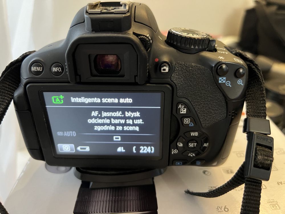Canon EOS 650D + 3 obiektywy + statyw + torba- ZESTAW do zdjęć i fimów