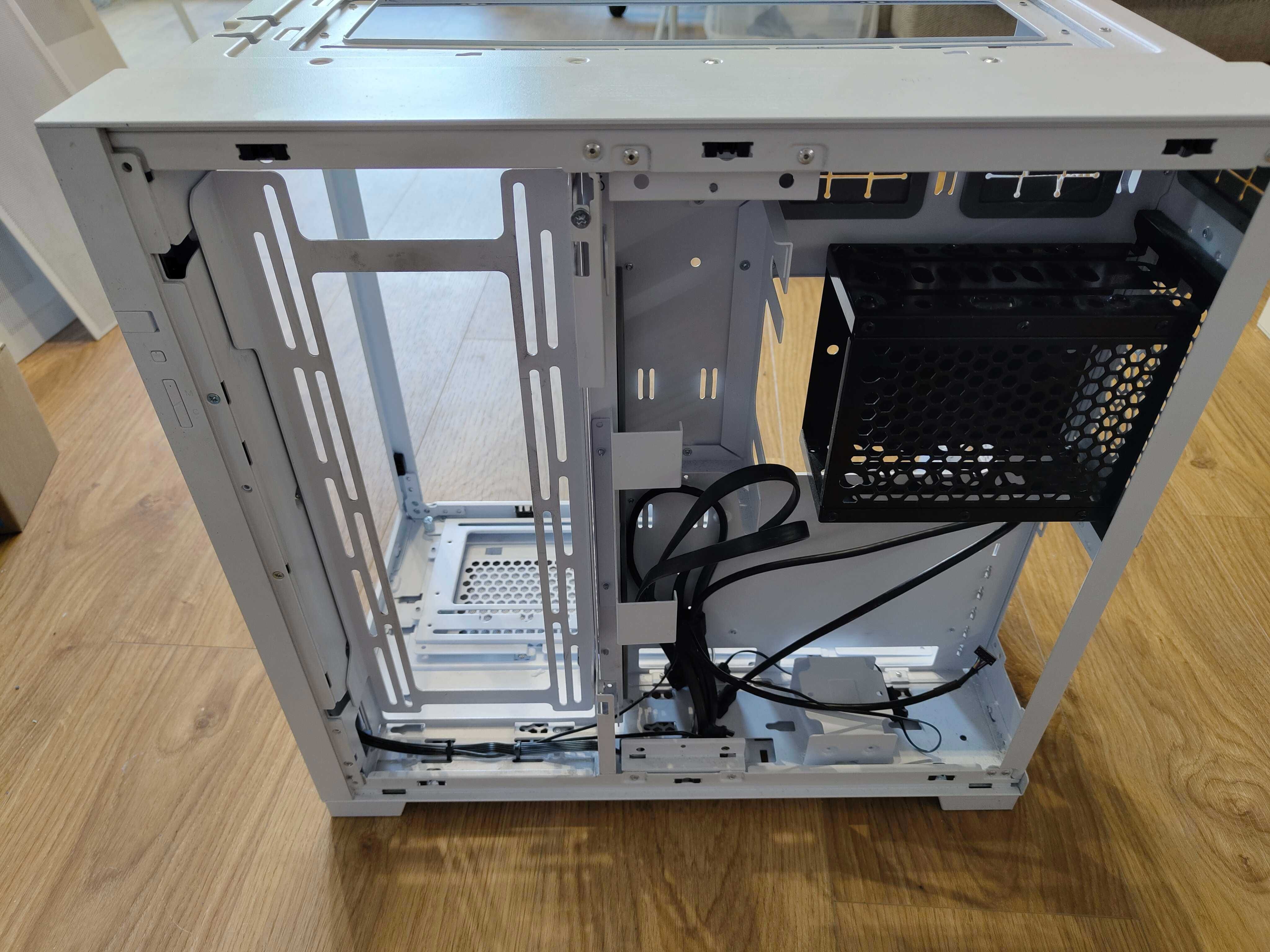 Lian Li O11 dynamic evo biała