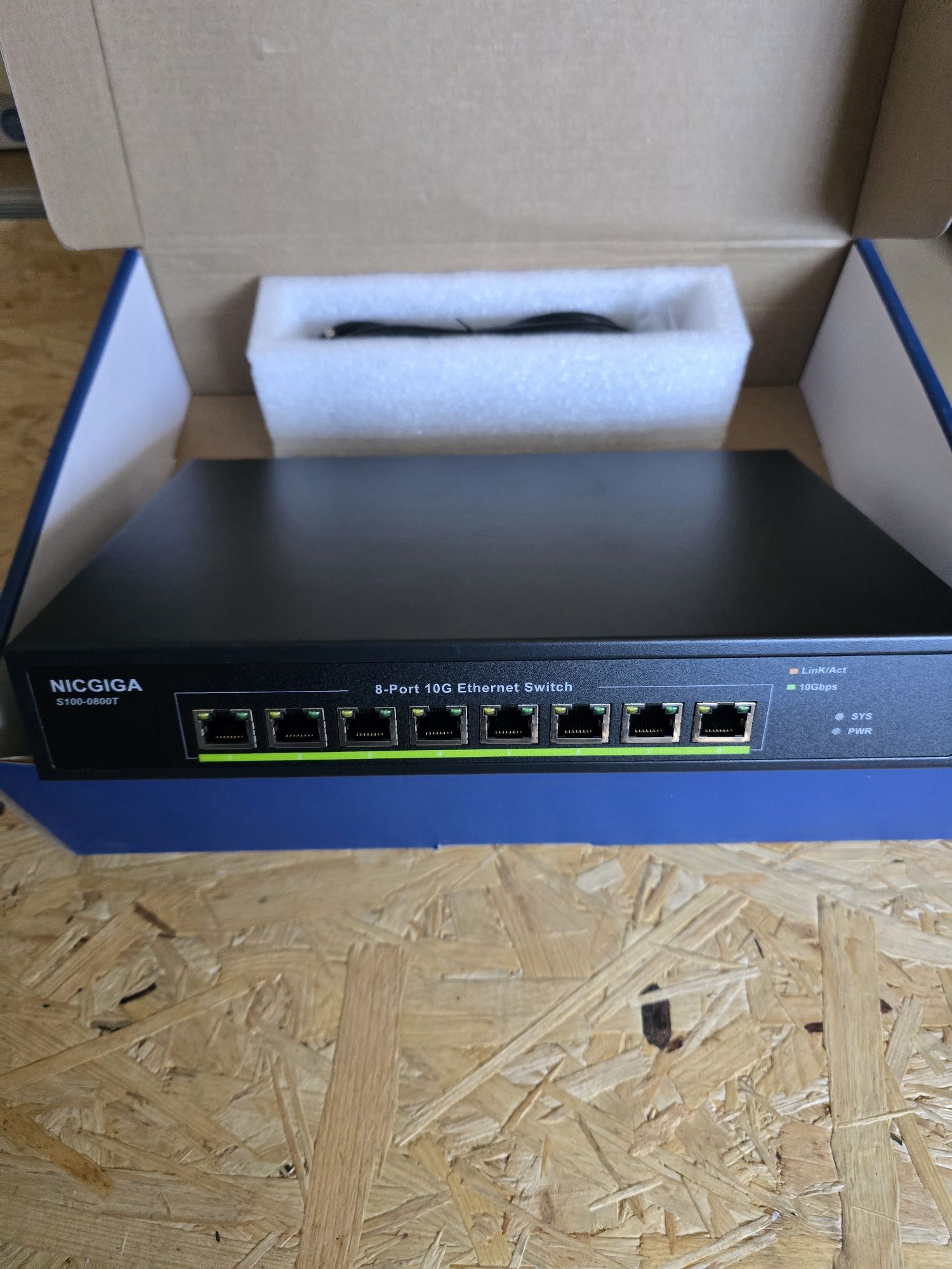 8-portowy niezarządzany przełącznik Ethernet NICGIGA
