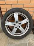 Зимові шини Goodyear 215/50 R17 на дисках