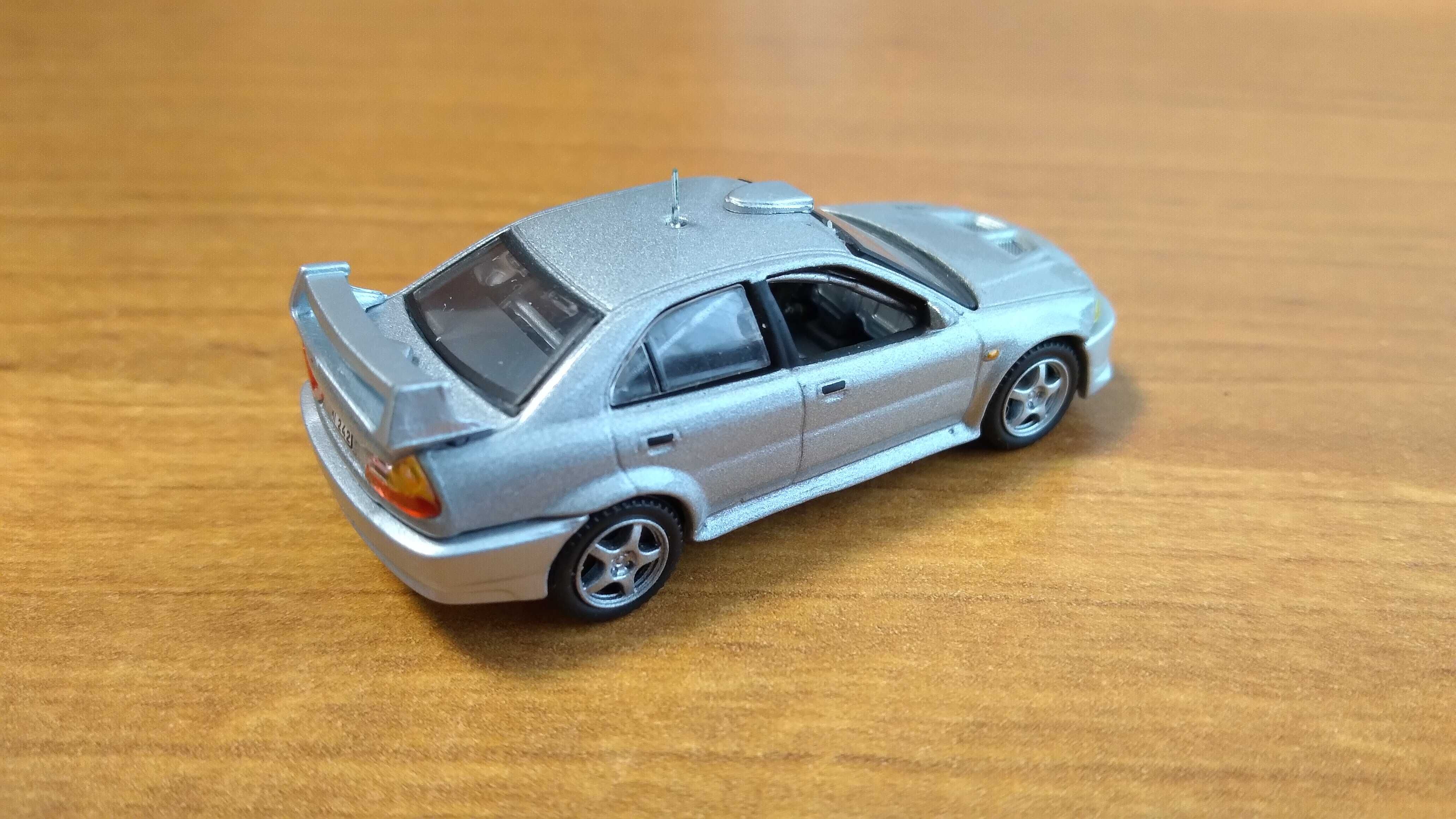 KULTOWY Mitsubishi Lancer Evo VI Hongwell 1:72