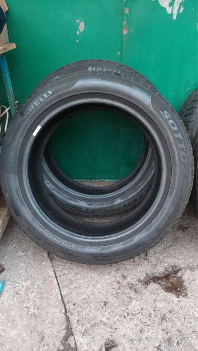 Зимова резина Pirelli 245/50/19