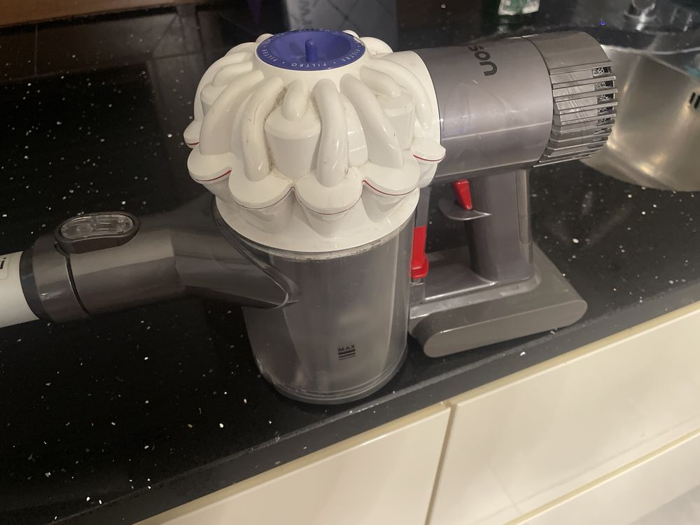 Dyson v6 sprawny