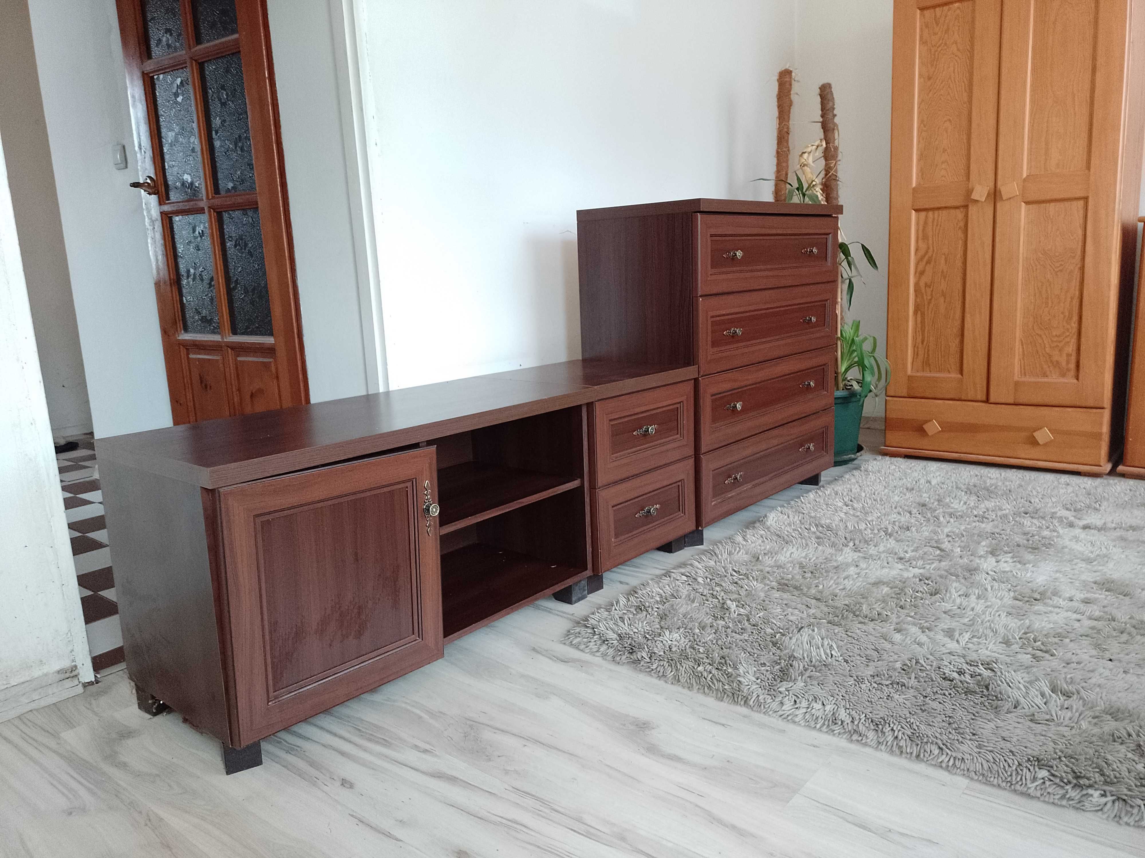 Okazyjnie zestaw  stylowych mebli
