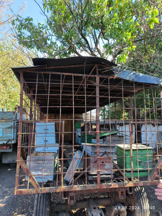 Павільйон для бджіл, причеп