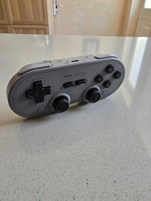 8BitDo SN30 Pro Bluetooth Controller