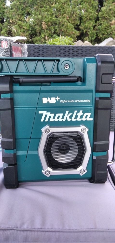 Radio makita dmr 112