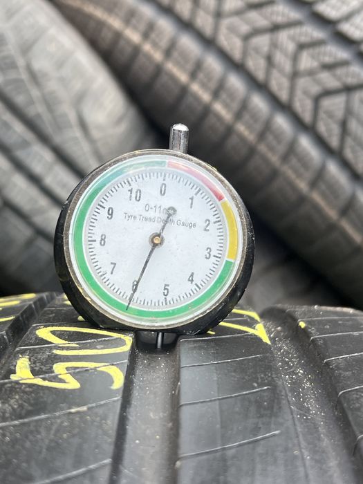 *Opona pojedynka Michelin 225/55/18