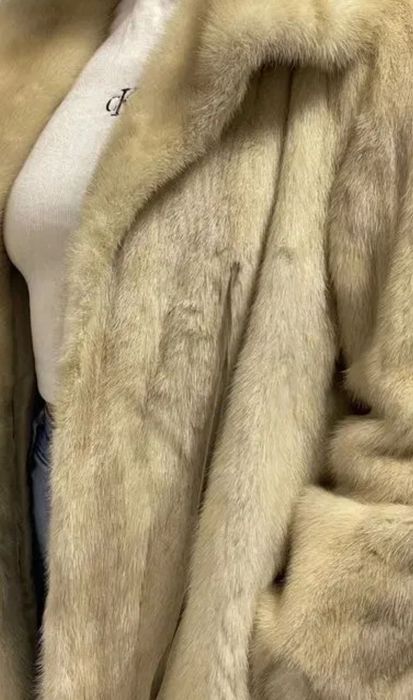 Натуральна шуба с норки