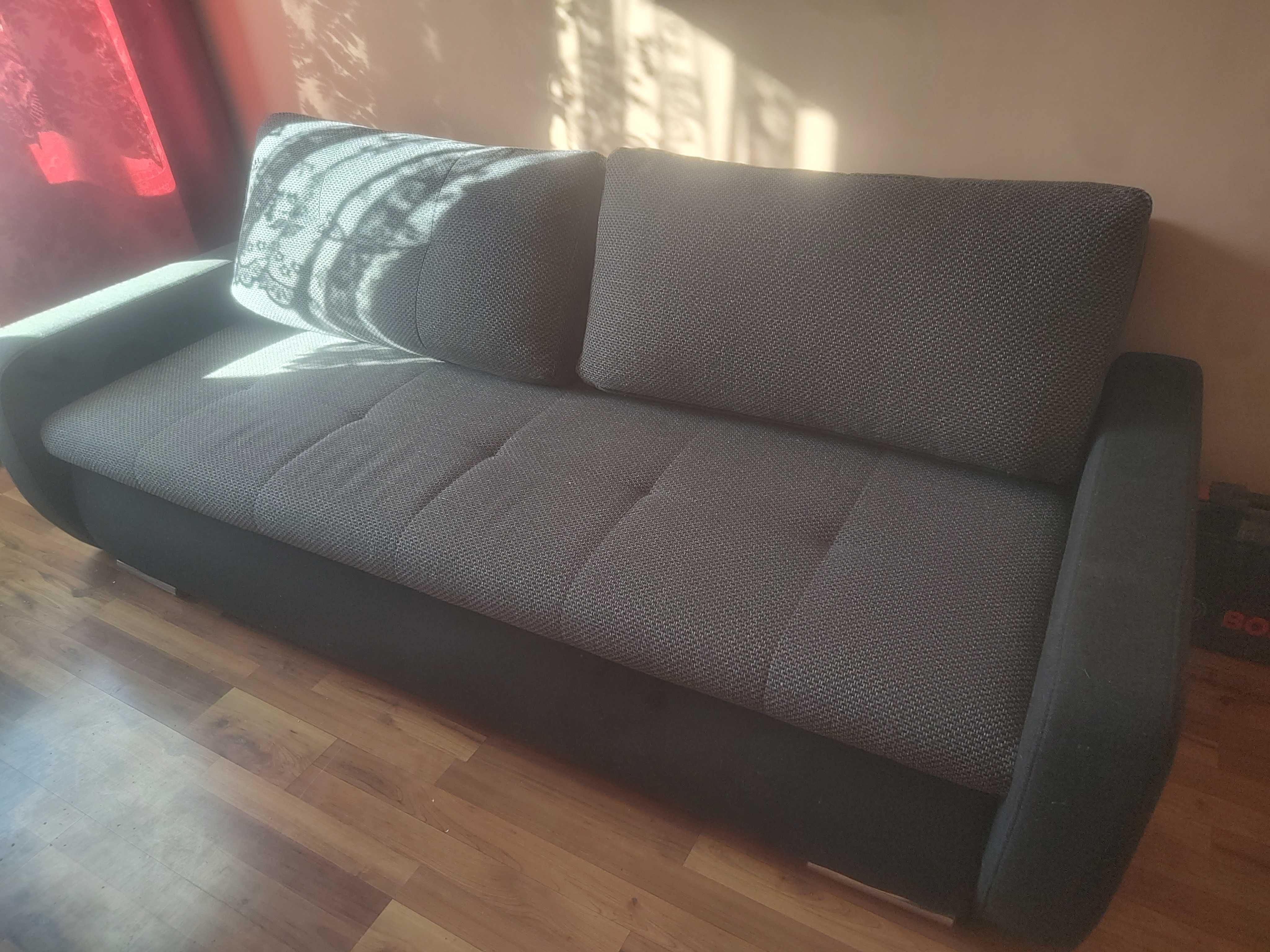 Kanapa rozkładana z Abra Meble