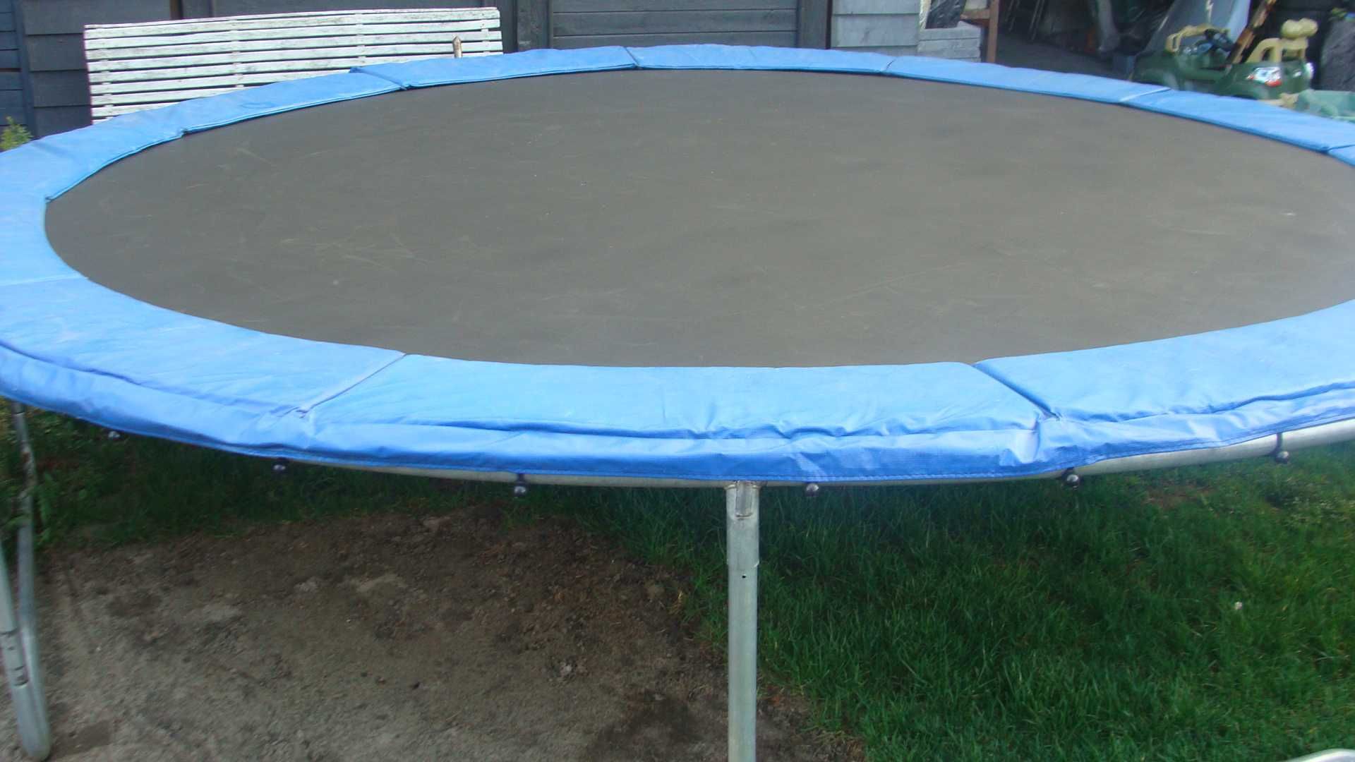 Trampolina 4 nowa batuta