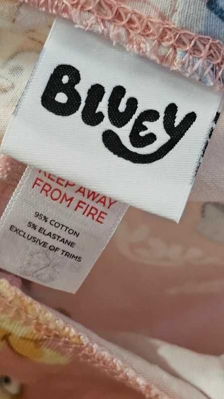 Różowe legginsy rozmiar 110 116 Bluey