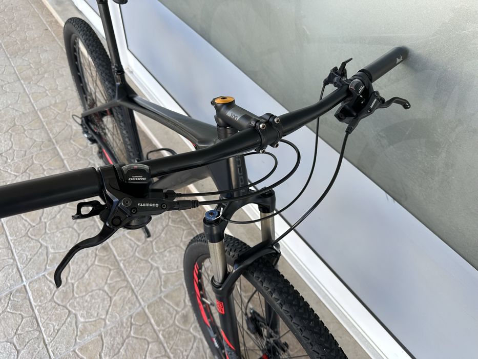 Bicicleta de BTT em Carbono 29