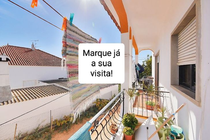 Fantástica moradia V2 + 3  2  

!