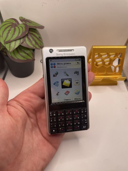 Telefon Sony Ericsson P1i w ładnym stanie