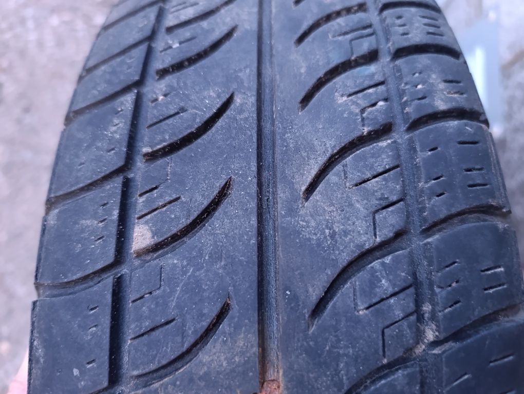 Продам запасное  полноразмерное колесо R13