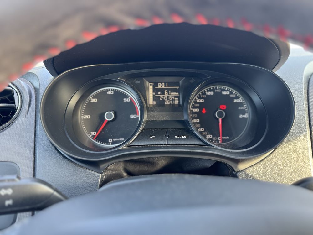 Urgente Negocivel Carro Barato Seat Ibiza 6j 2013 ( Carro Familia )