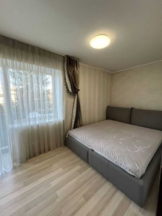 Сдаётся 2-х комнатную квартиру на Титова 16