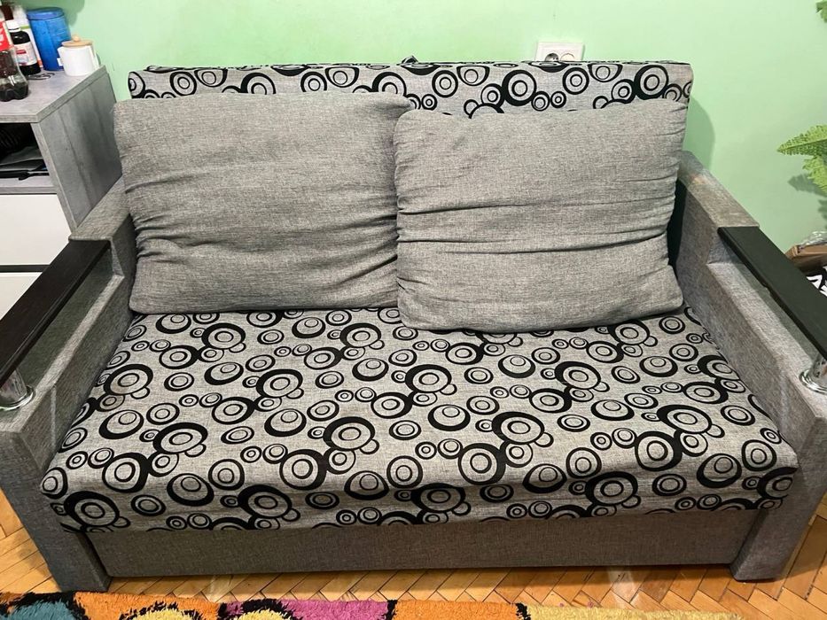 Продам диван не додорого