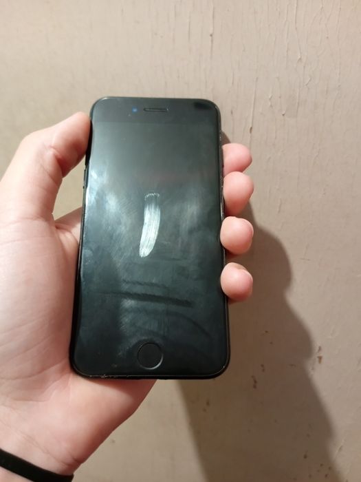 Продам iPhone 7 256gb срочно