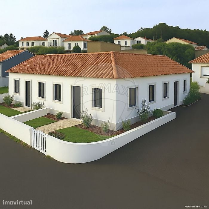 Moradia T2 para venda