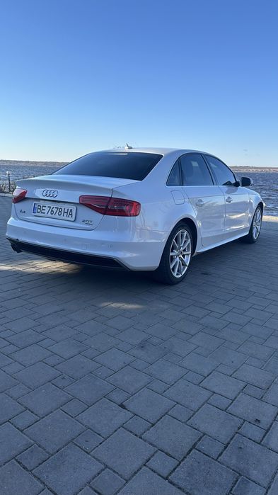 Продам ауди А4 Б 8 Кватро 2014г