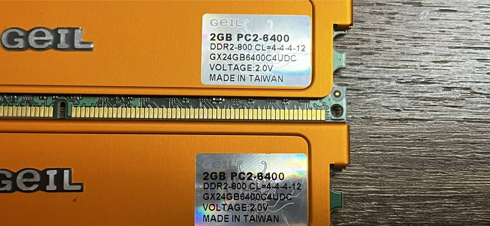 Pamięć RAM GEIL DDR2-800  2x2GB