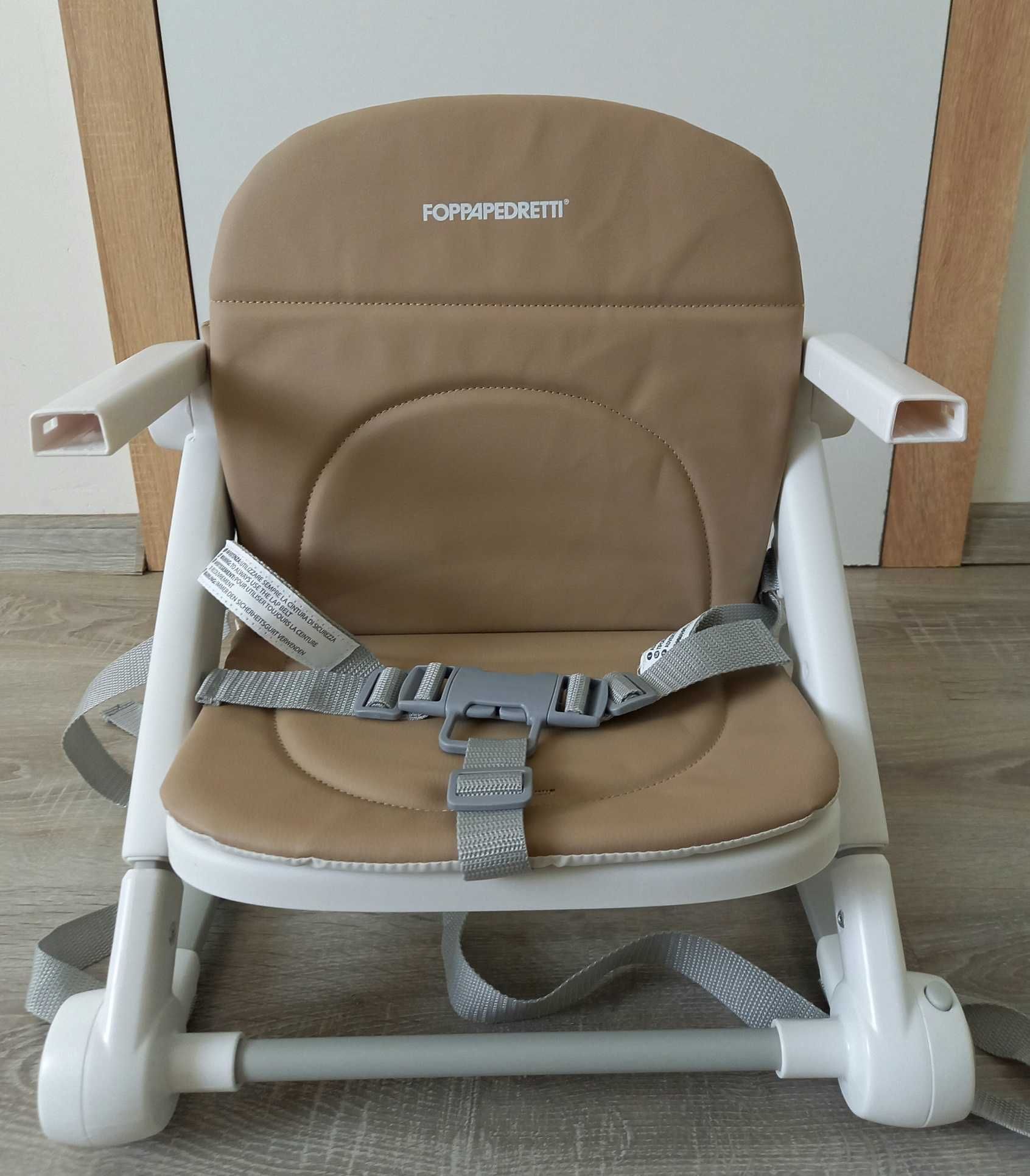 Krzesełko do karmienia Foppapedretti Lift podróżne + pokrowiec Sand