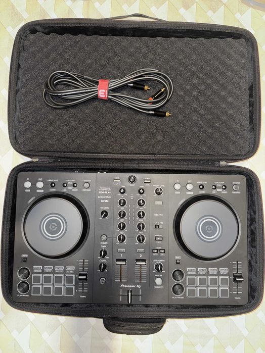 Kontroler Pioneer DDJ-FLX + futerał + kabel RCA