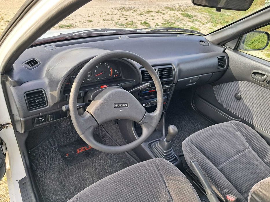 Suzuki Swift II 1.3 Gasolina 1994 com apenas 55.000KM