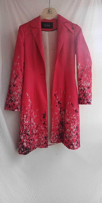 UNIKATwłoski  piękny w kwiaty  płaszczyk włoski  r.38 LUNA