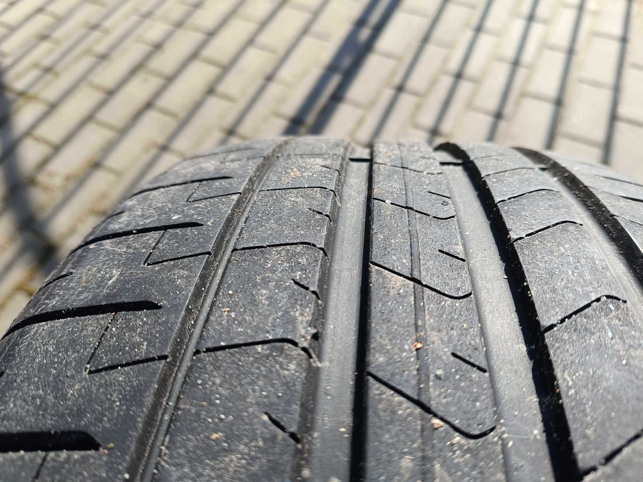 Opony Pirelli P Zero 4x używane