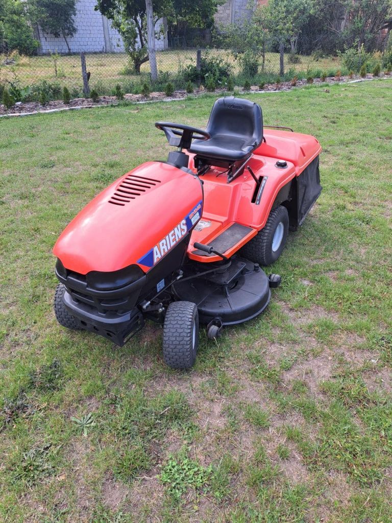 Kosiarka traktorek Ariens RB1848 briggs 18 V2 hydro kosz