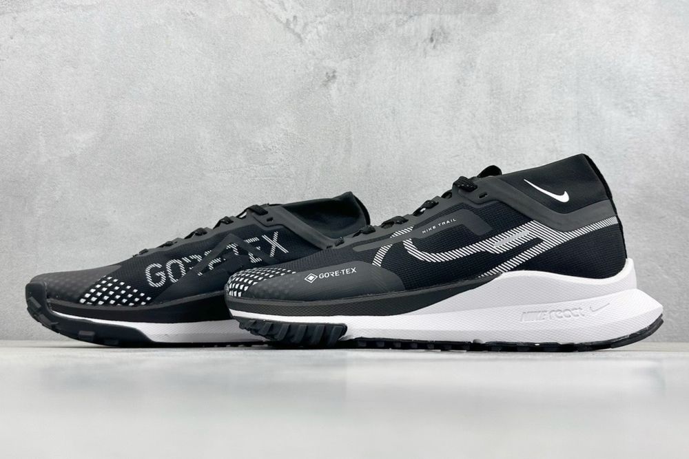 Кросівки Nike React Pegasus Trail 4, розмір 39