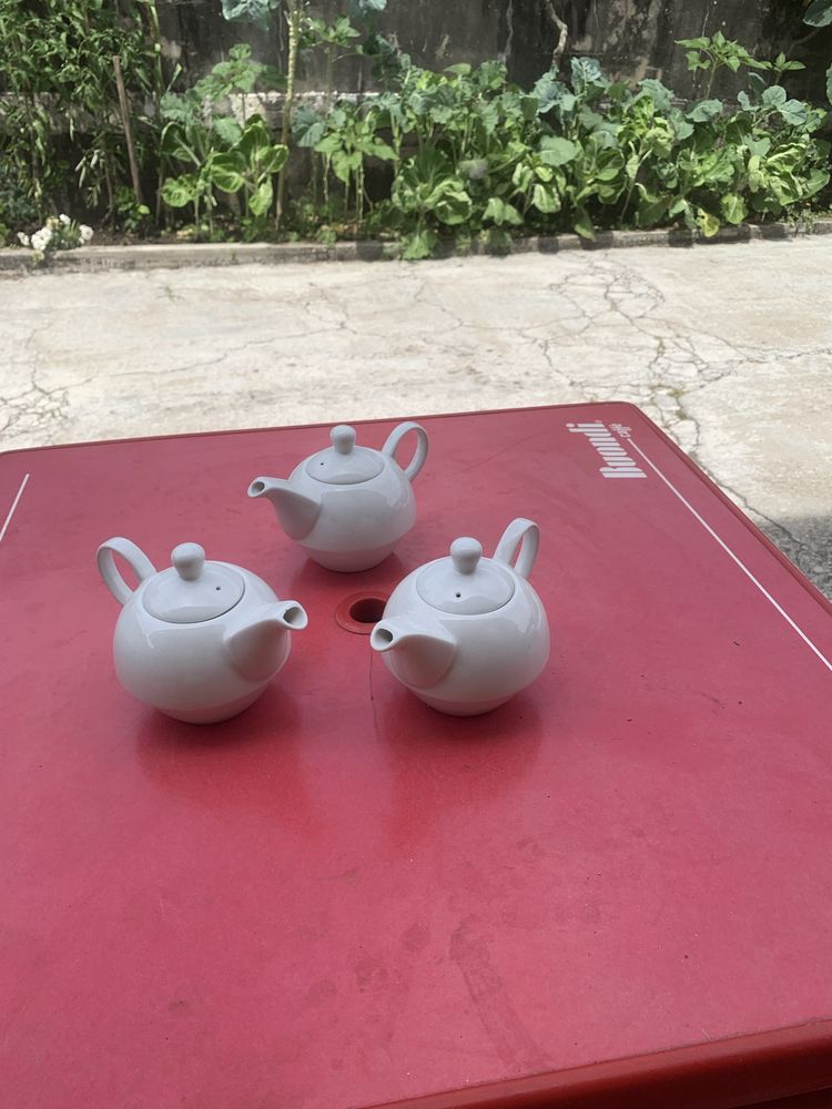 Vendo bules de chá novos