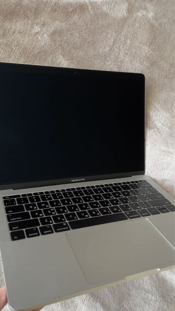 Продам Apple MacBook Pro 13’ 2017