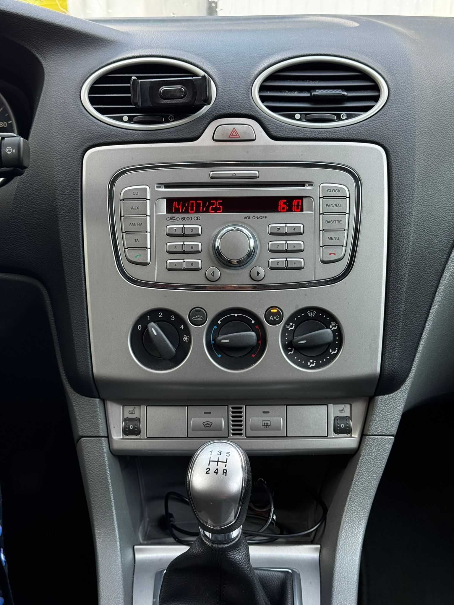 Ford Focus 1.6 benzyna na sprzedaż