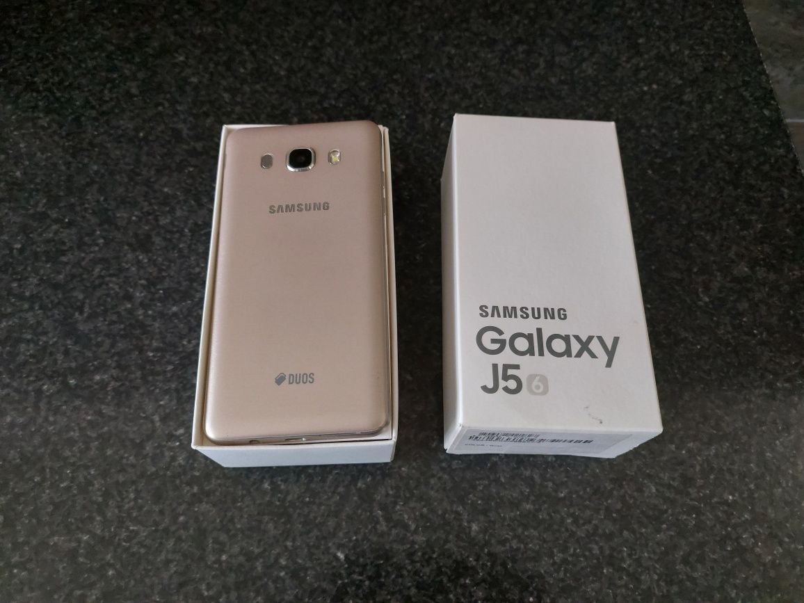 Samsung Dual J5 Dourado