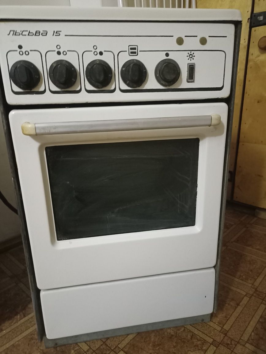 Продам электроплиту Лысьва 15