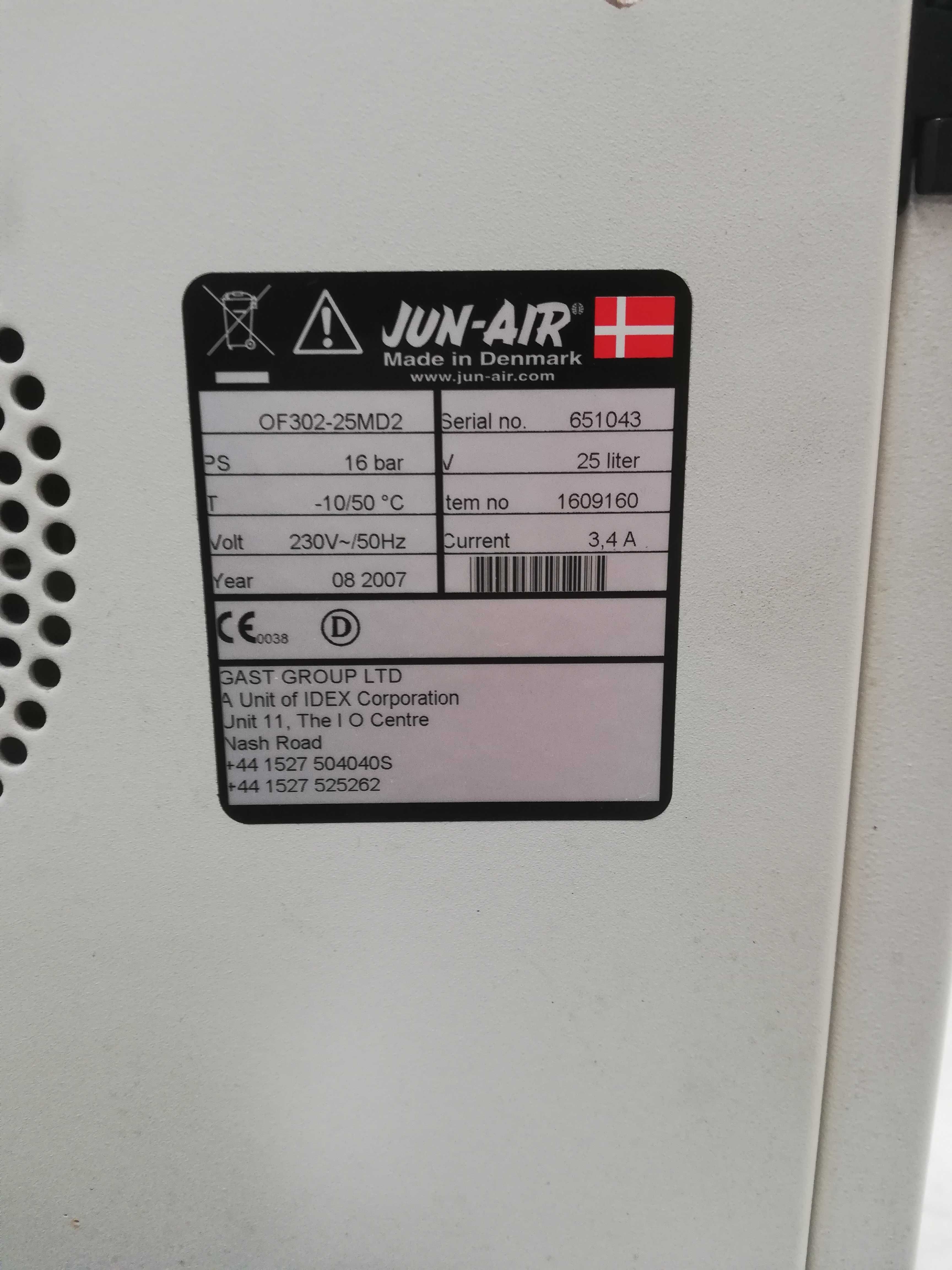 Compressor Junair Isento de óleo-0.6Cv - Depósito 25 Litros - 8bar