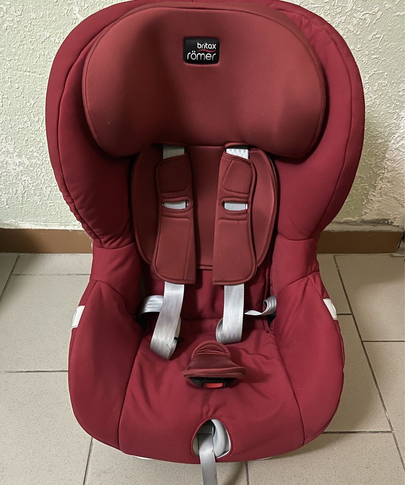 Детское автокресло Britax Romer KING (9-18 кг)