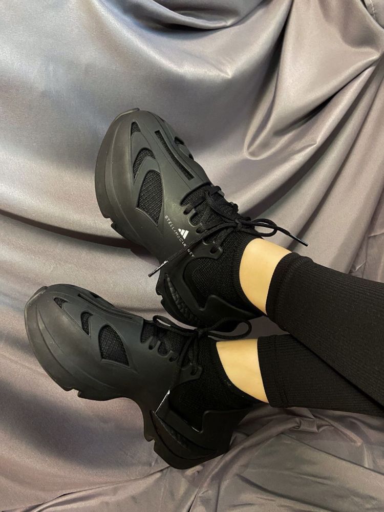 Жіночі бігові кросівки Adidas by Stella McCartney | Нові | Оригінальні
