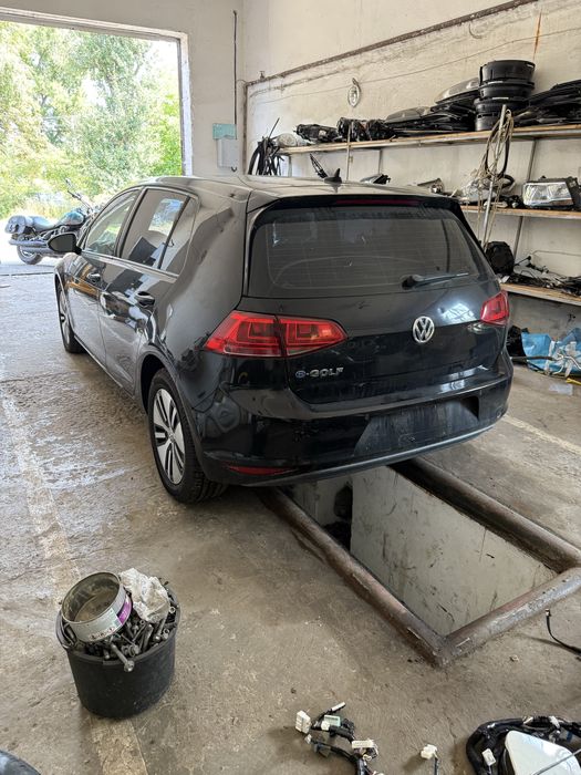 E Golf разборка Е гольф запчасти