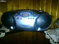 Radiomagnetofon z CD