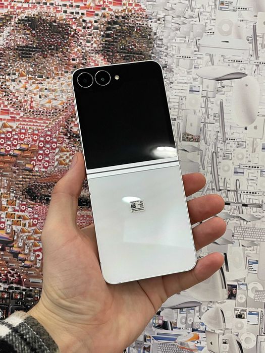 Samsung Galaxy Flip7 FE 128GB White ГАРАНТІЯ 6 Місяців МАГАЗИН