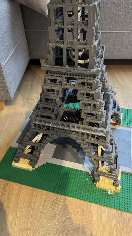 Wieża Eiffle’a, jak Lego creator expert