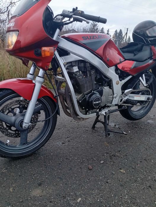 Сузукі gs 500 з доками