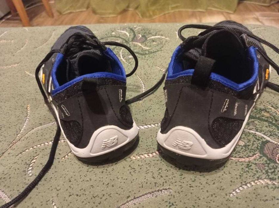 кроссовки New balance minimus Vibram оригинал размер-44 стелька-28