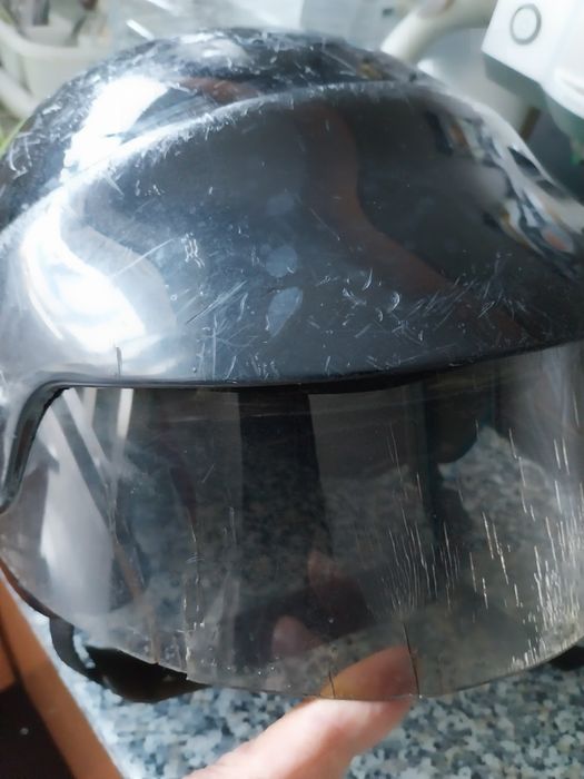 Capacete de mota impecavel