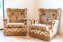 Cadeirões com padrão como NOVOS + mesa de centro (entrega gratuita)